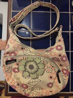 Kavu Floral Canvas Shoulder Bag in Pink and Green
